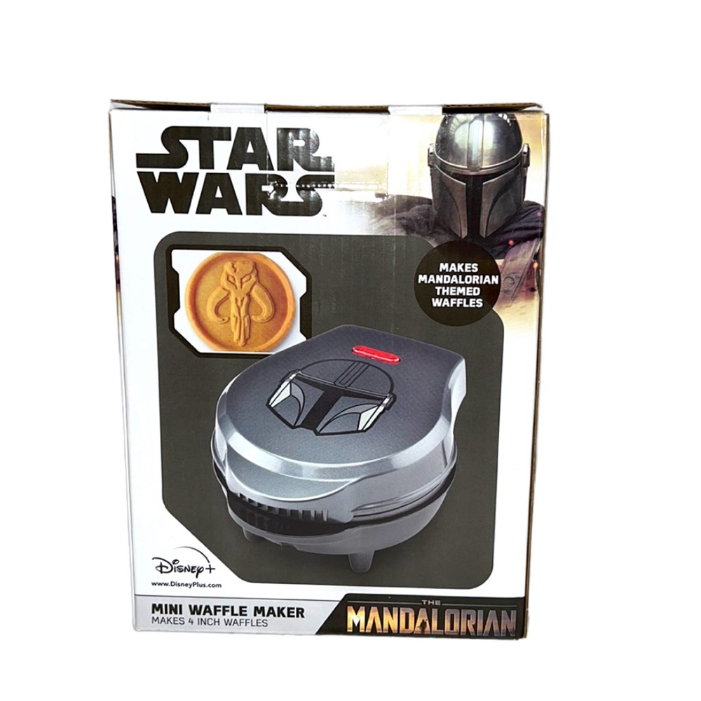 Star Wars The Mandalorian Mini Waffle Maker NWT